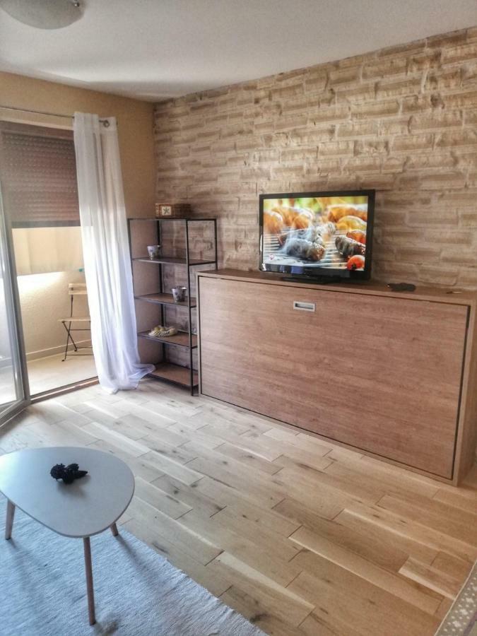 Apartman Matan, Postira Bagian luar foto