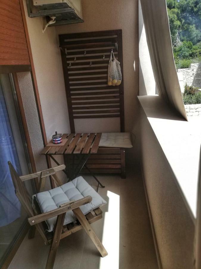 Apartman Matan, Postira Bagian luar foto